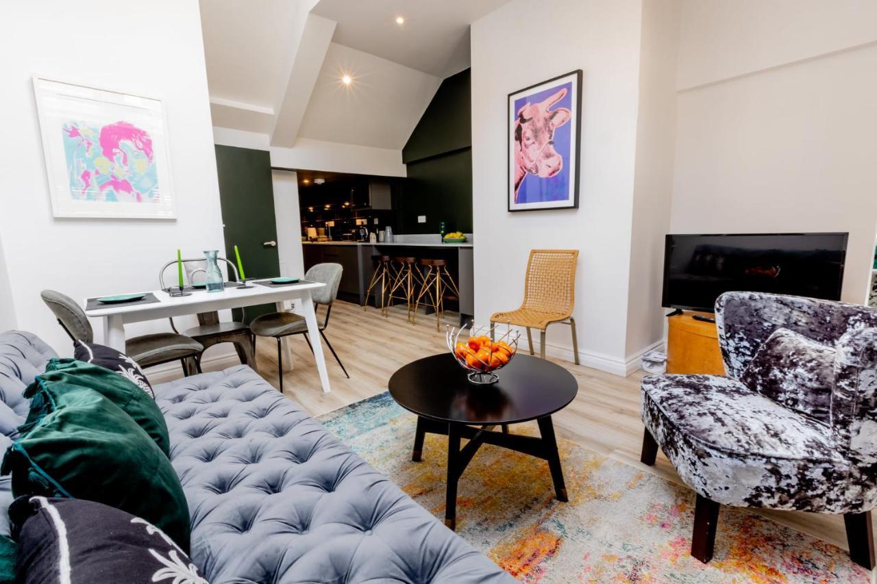 Modern 2 Bedroom Queen Street Apartment NWI Exteriör bild